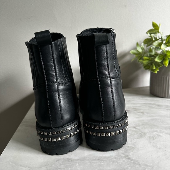 Steve Madden Galena Boots - Picture 3 of 6